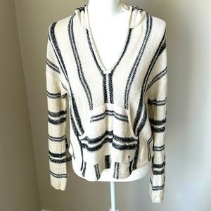 Billabong pullover sweater